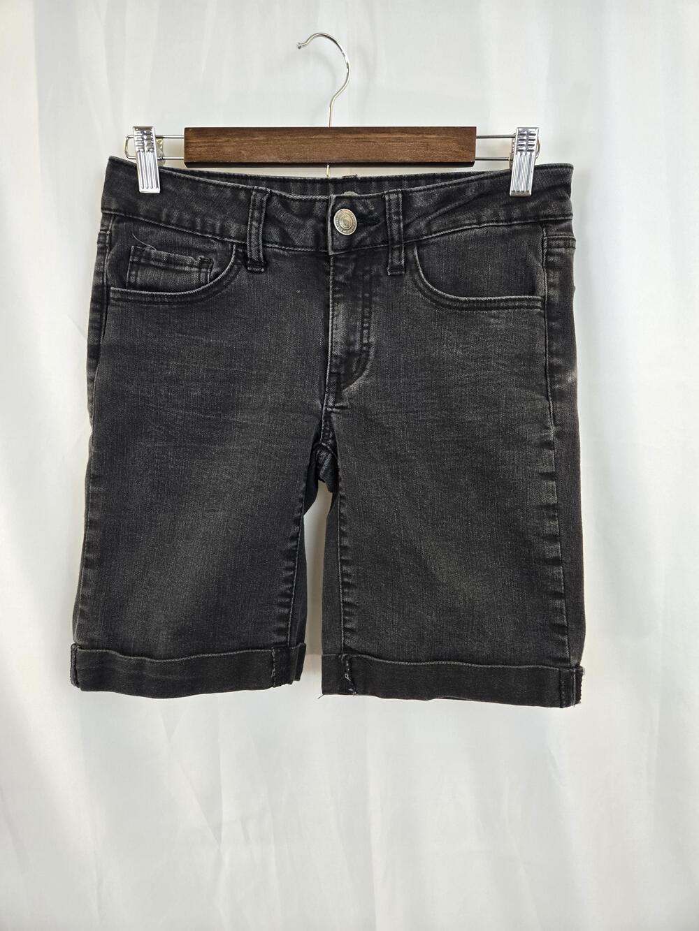 Maurices Shorts Juniors 5 Gray Denim Bermuda Cuffed Stretch Casual Summer